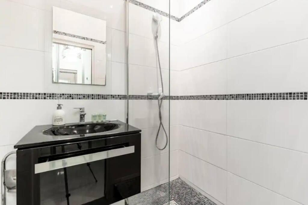 Canal St Martin : Charming Cosy Studio Paris Exteriör bild